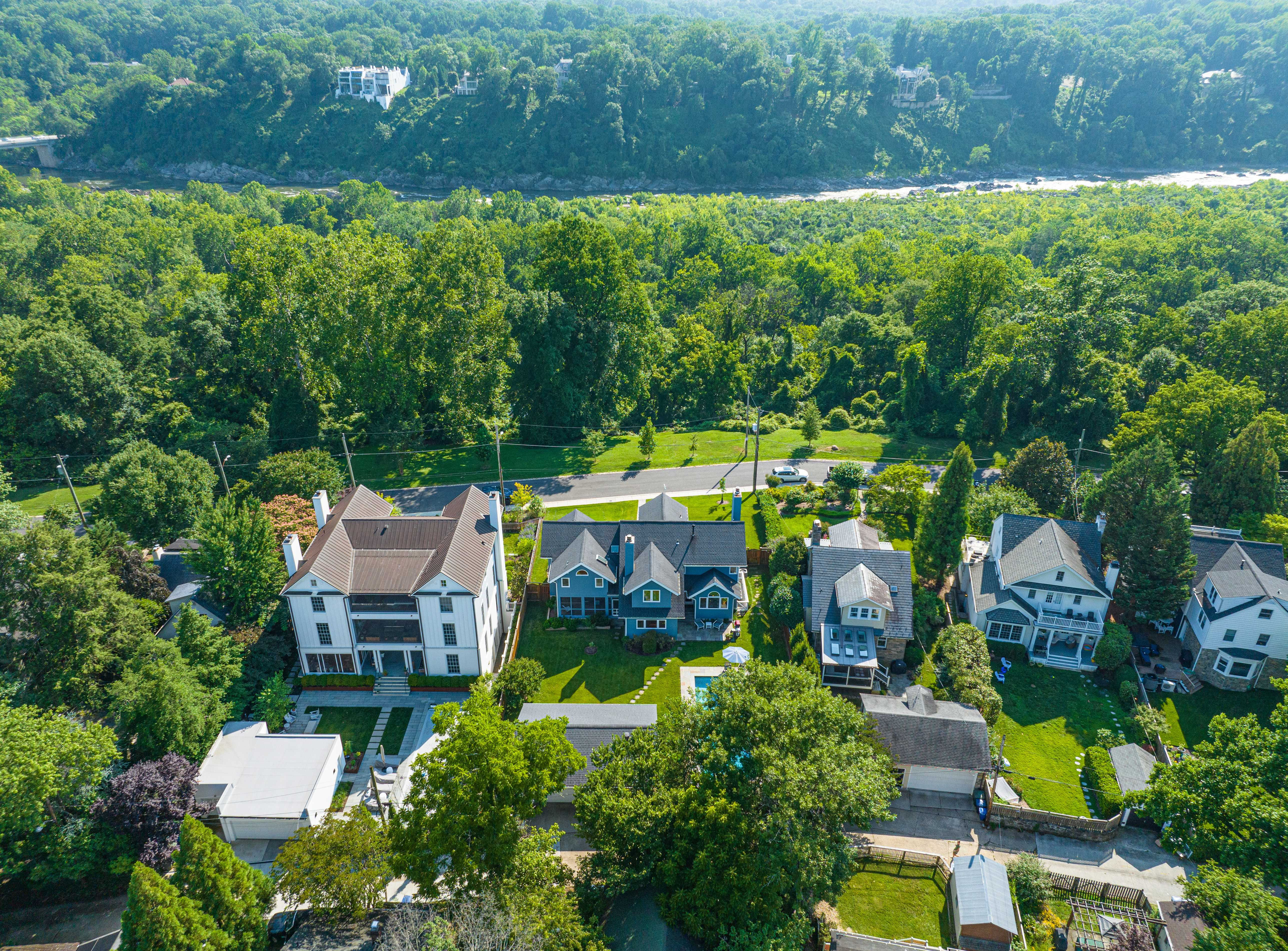 5833 Potomac Avenue Northwest, Washington, DC, USA, 20016 - Thumbnail 5