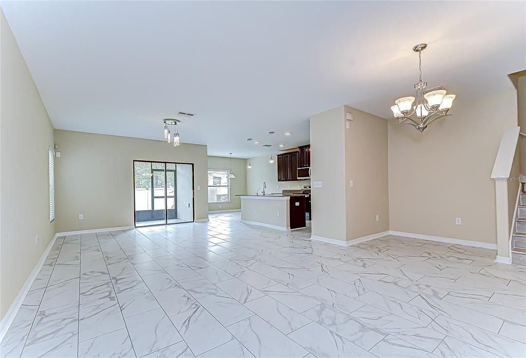 2718 Garden Falls Dr Brandon, FL 33511 - Thumbnail 5