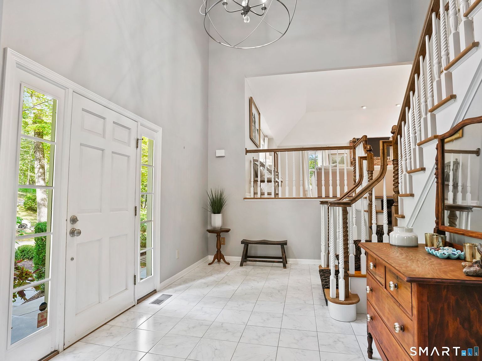 96 Coventry Ln Trumbull, CT 06611 - Thumbnail 5