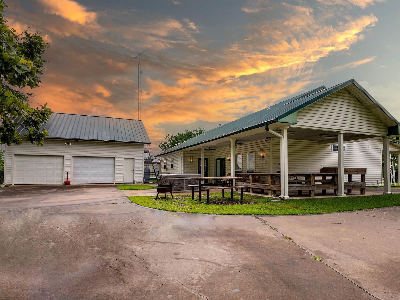 202 County Road 1558 Alba, TX 75410 - Thumbnail 5