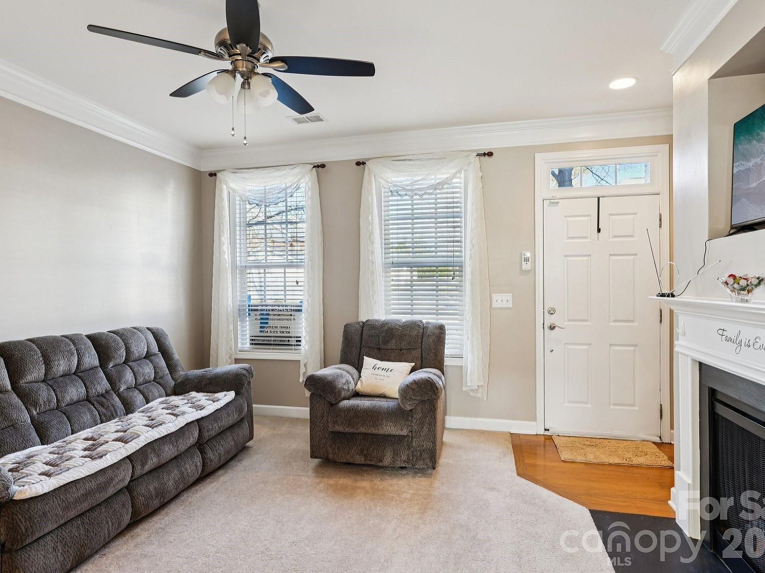 13234 Eastfield Village Ln Charlotte, NC 28269 - Thumbnail 5