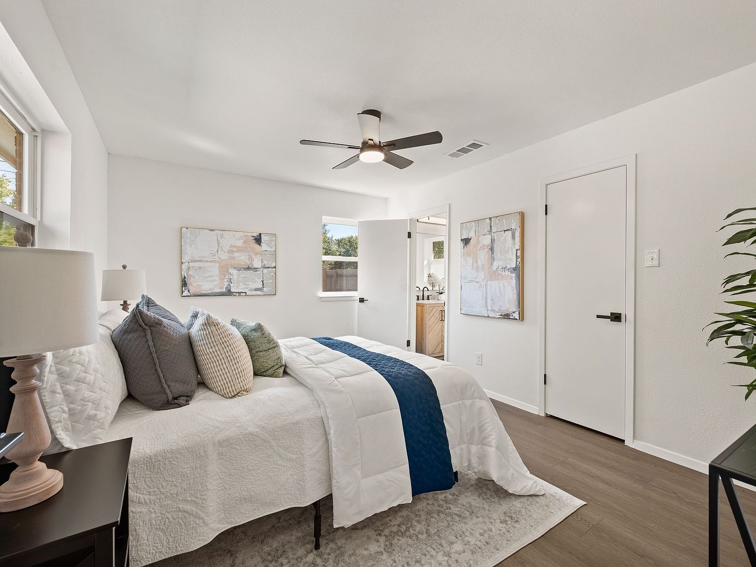 1000 Madrid St Hurst, TX 76053 - Thumbnail 5