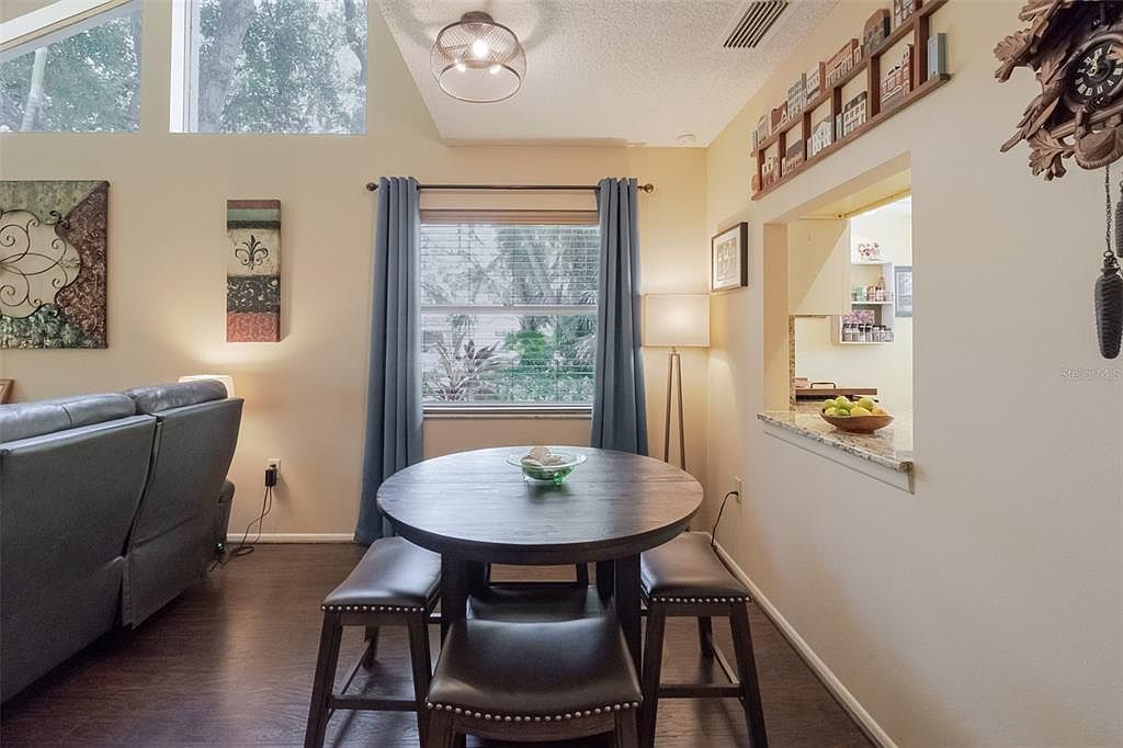 4846 Village Gardens Dr Sarasota, FL 34234 - Thumbnail 5