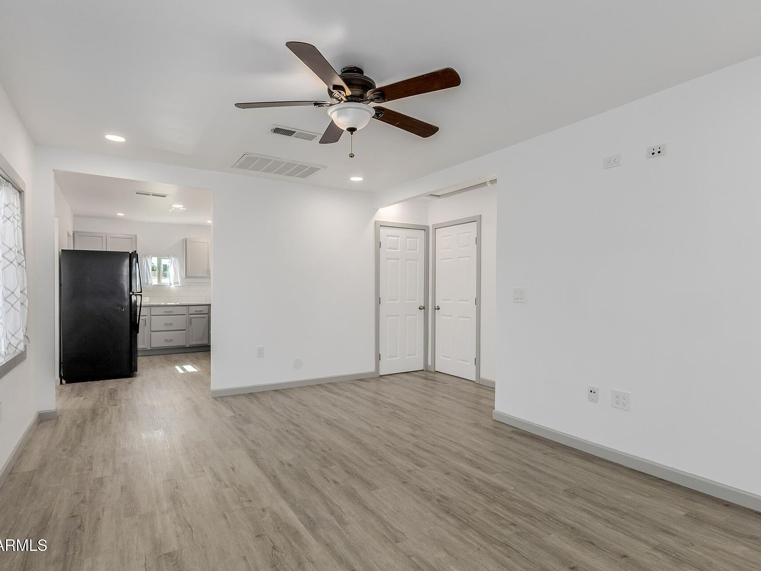 3743 E Taylor St Phoenix, AZ 85008 - Thumbnail 5