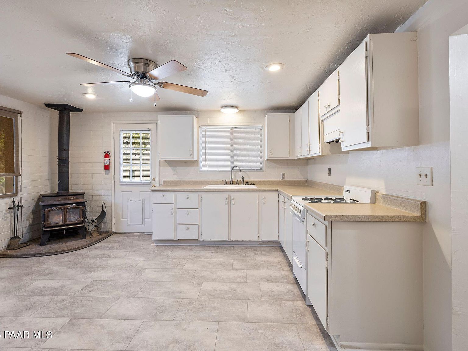 628 Campbell St Prescott, AZ 86301 - Thumbnail 5