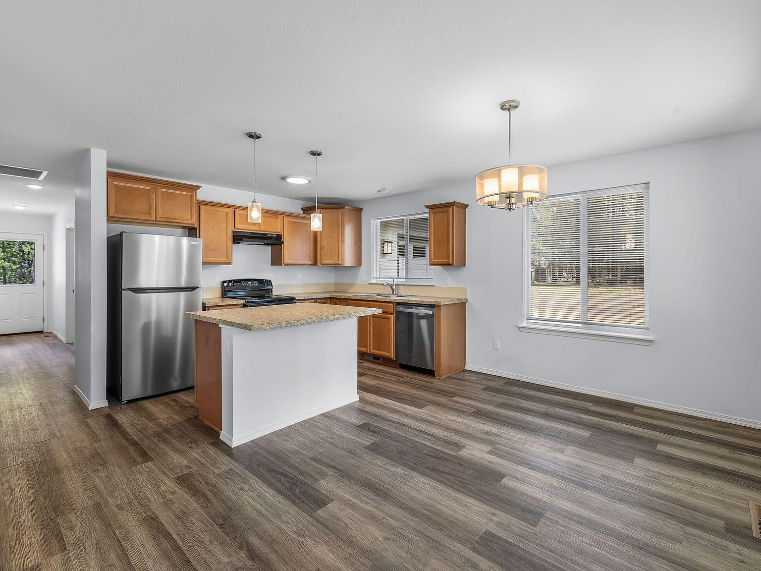 11415 Burlwood Dr La Pine, OR 97739 - Thumbnail 5