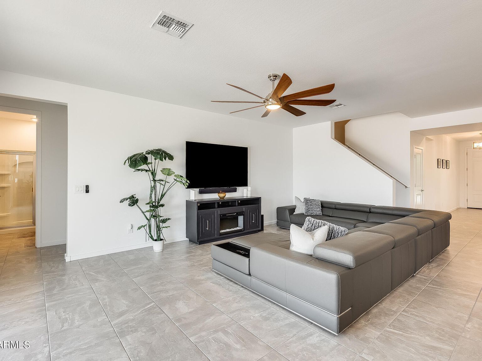 14129 W Old Oak Ln Surprise, AZ 85379 - Thumbnail 5