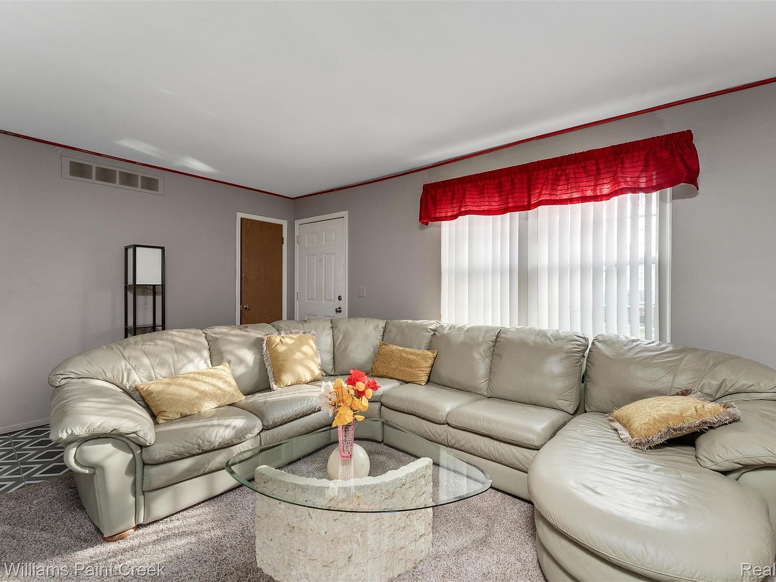 15895 Cambridge Dr Clinton Township, MI 48038 - Thumbnail 5