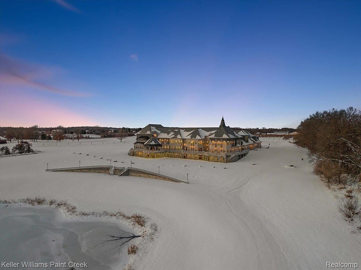 68050 Hillside Ln Washington, MI 48095 - Thumbnail 5