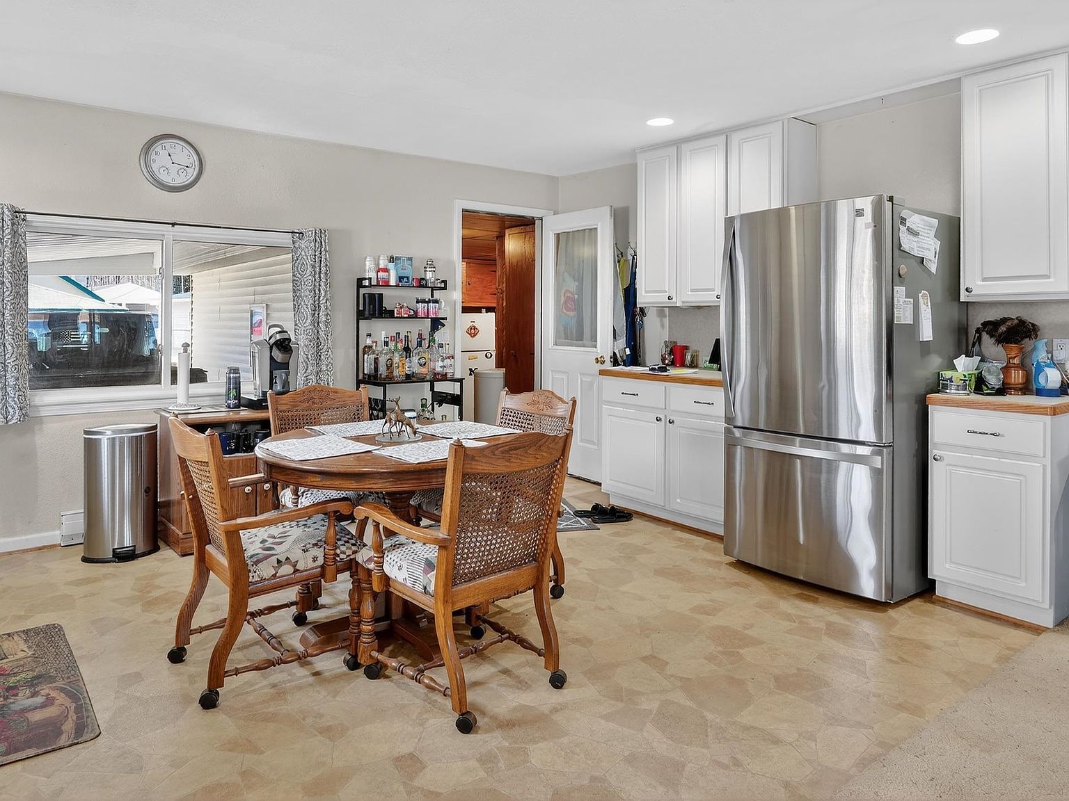 2695 Lakeshore Dr Gladwin, MI 48624 - Thumbnail 5