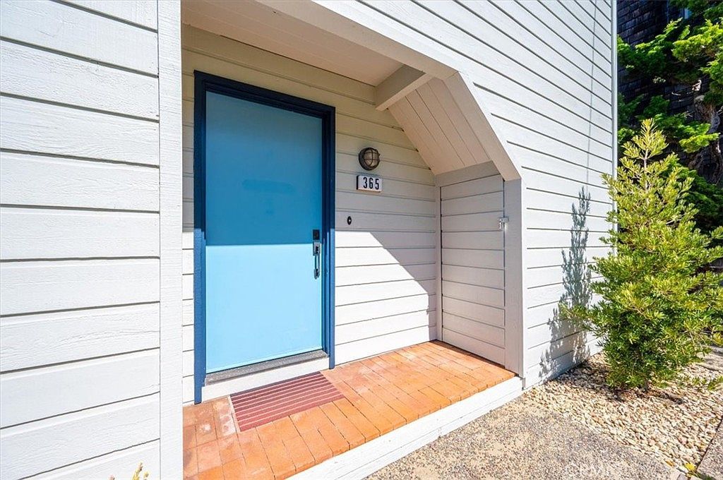 365 Bristol St Cambria, CA 93428 - Thumbnail 5