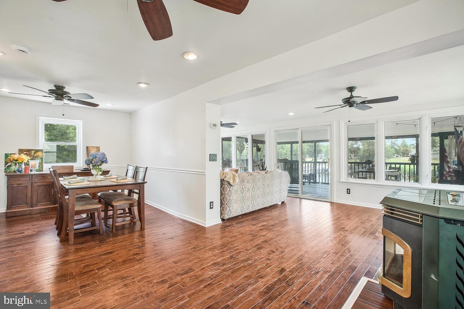 333 Sturtons Ln Pasadena, MD 21122 - Thumbnail 5