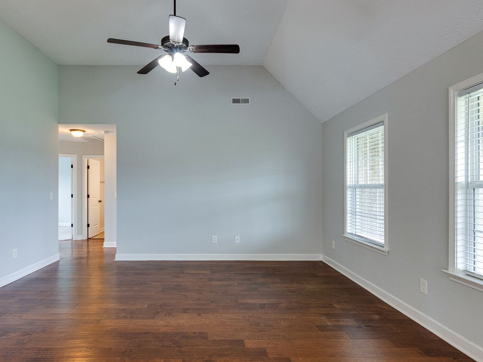 2524 Auldridge Dr Christiana, TN 37037 - Thumbnail 5