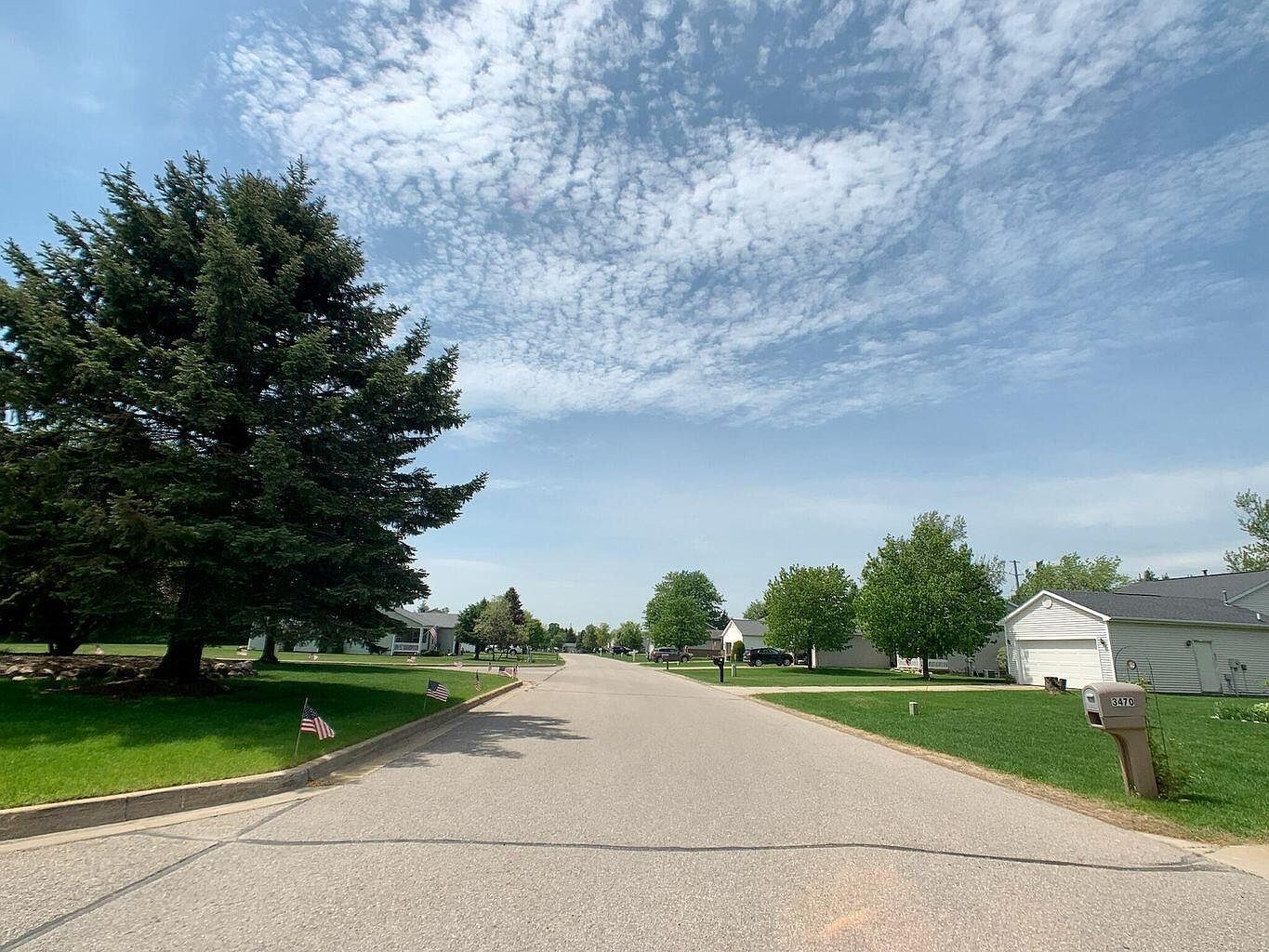 Glen Woods Trl Gaylord, MI 49735 - Thumbnail 5