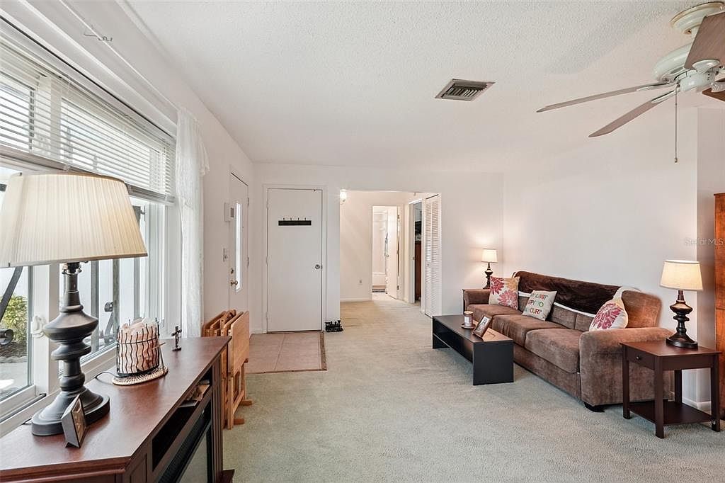 953 Tropical Ave NW Pt Charlotte, FL 33948 - Thumbnail 5