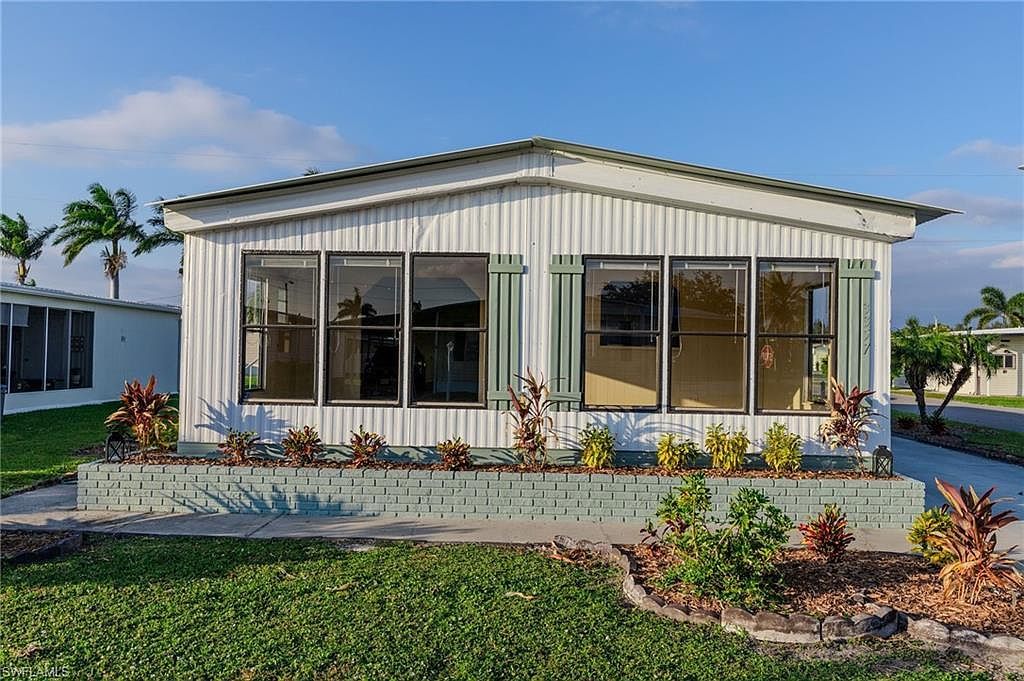 3357 Rainbow Ln North Fort Myers, FL 33903 - Thumbnail 5