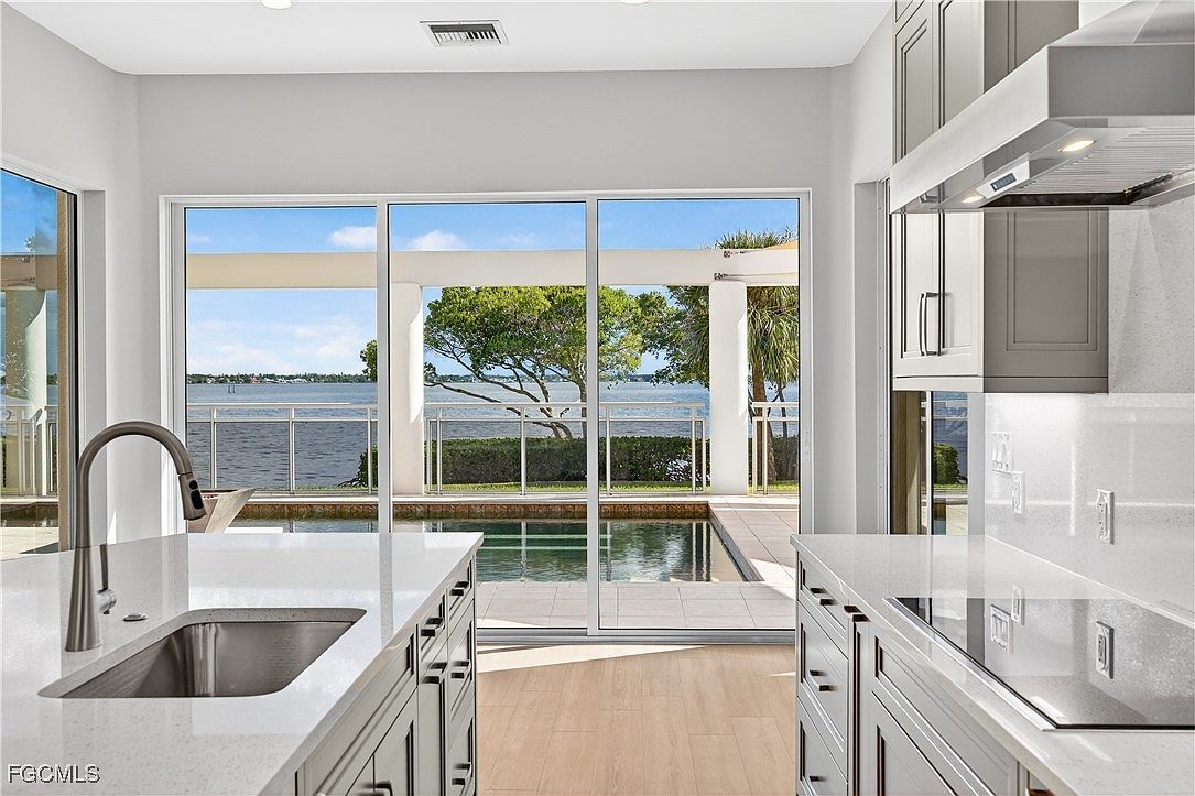 12540 Panasoffkee Dr North Fort Myers, FL 33903 - Thumbnail 5