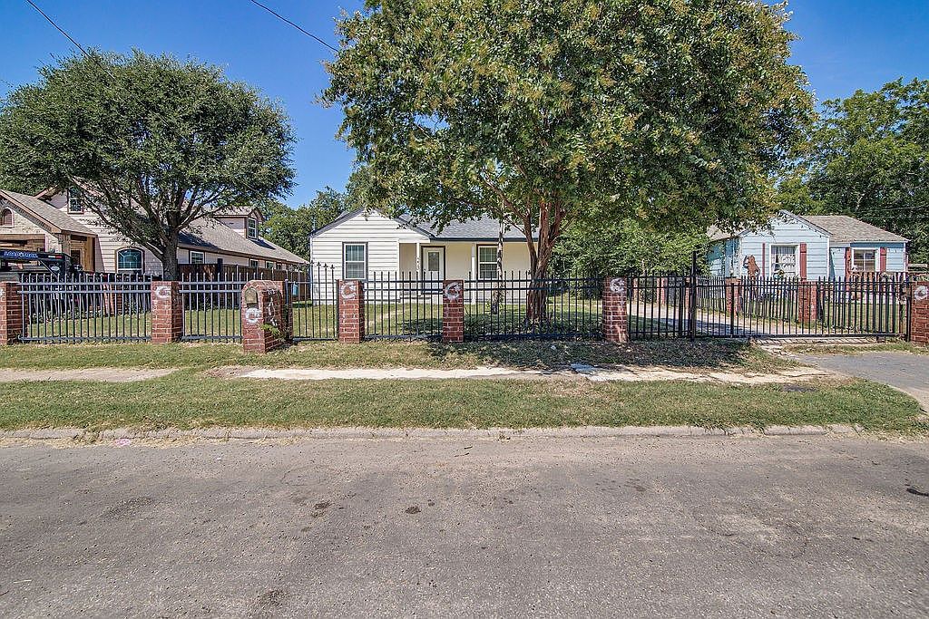 213 NE 29th St Grand Prairie, TX 75050 - Thumbnail 5