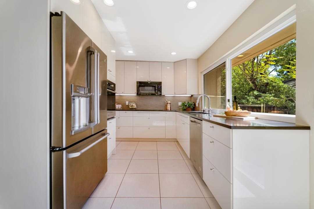 22686 Royal Oak Way, Cupertino, CA, USA, 95014 - Thumbnail 5