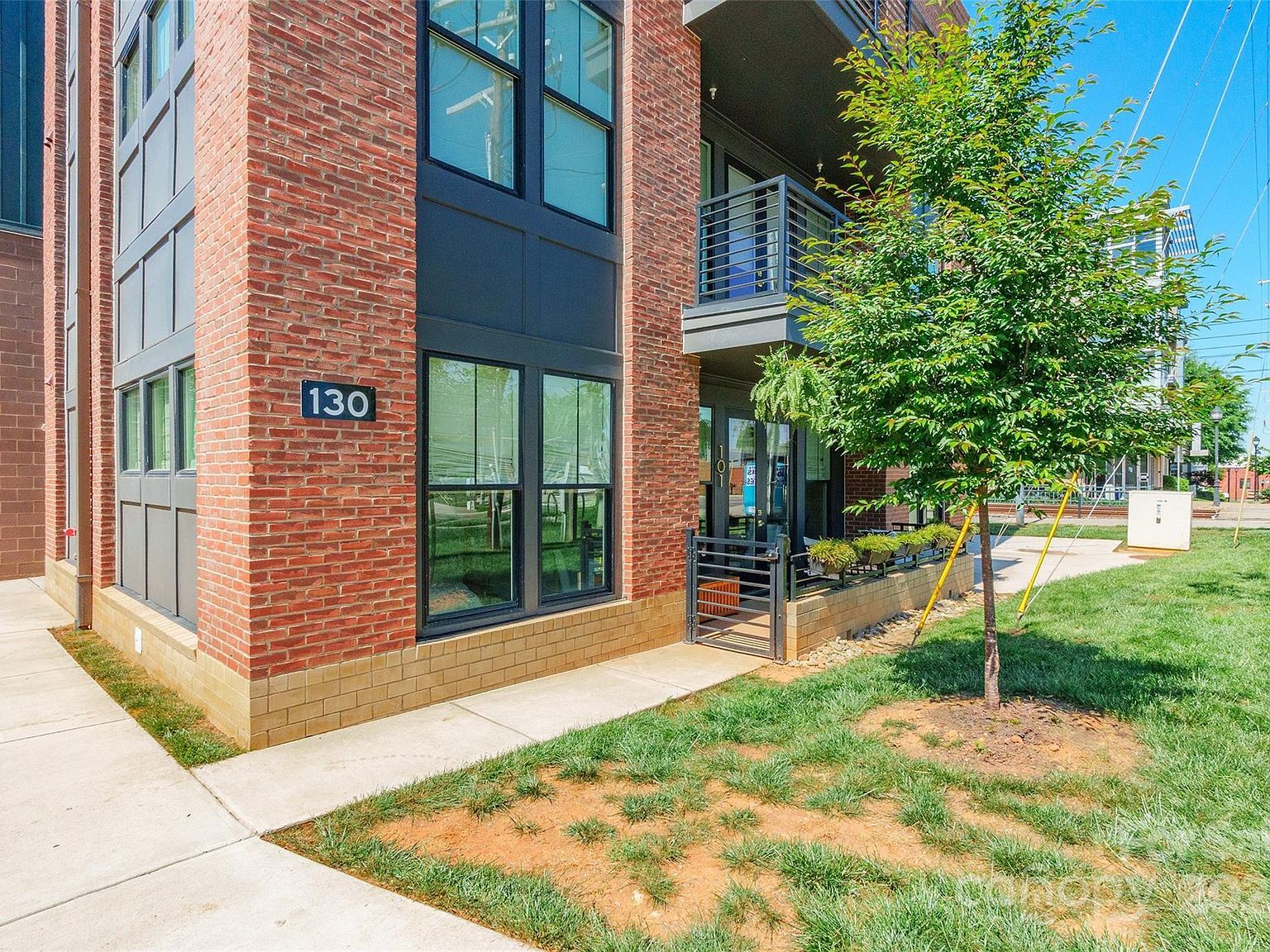 130 Rail Crossing Ln UNIT 101 Charlotte, NC 28209 - Thumbnail 5