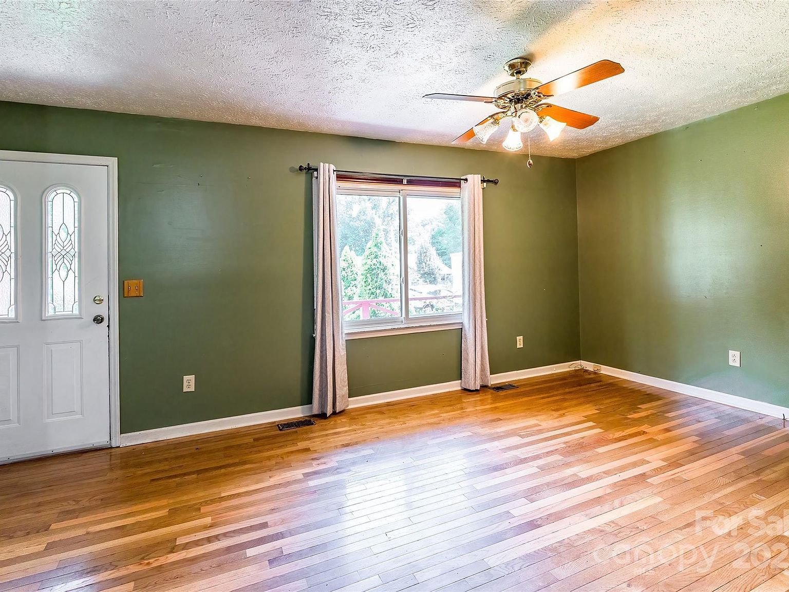 2675 Tablerock Rd Lenoir, NC 28645 - Thumbnail 5