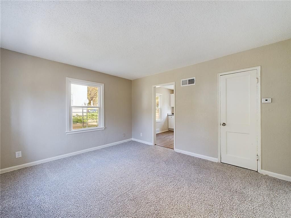 7433 Arleta Blvd Kansas City, MO 64132 - Thumbnail 5