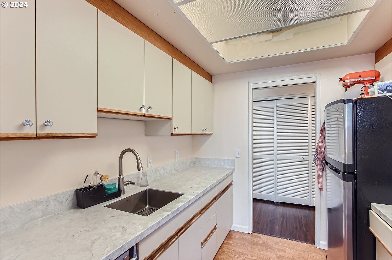 2245 SW Park Pl UNIT 3A Portland, OR 97205 - Thumbnail 5