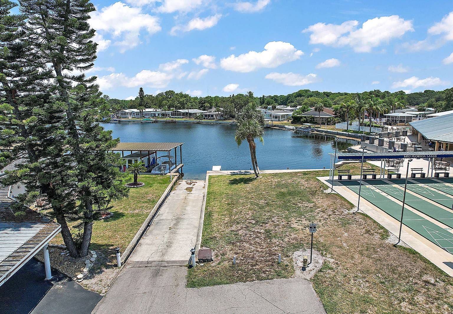 124 Lakeview Dr Leesburg, FL 34788 - Thumbnail 5