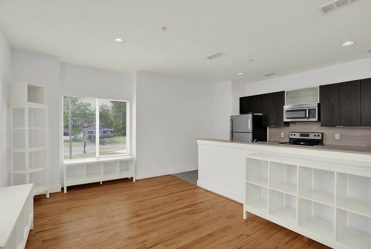 107 N Merrill Ave Duncanville, TX 75116 - Thumbnail 5