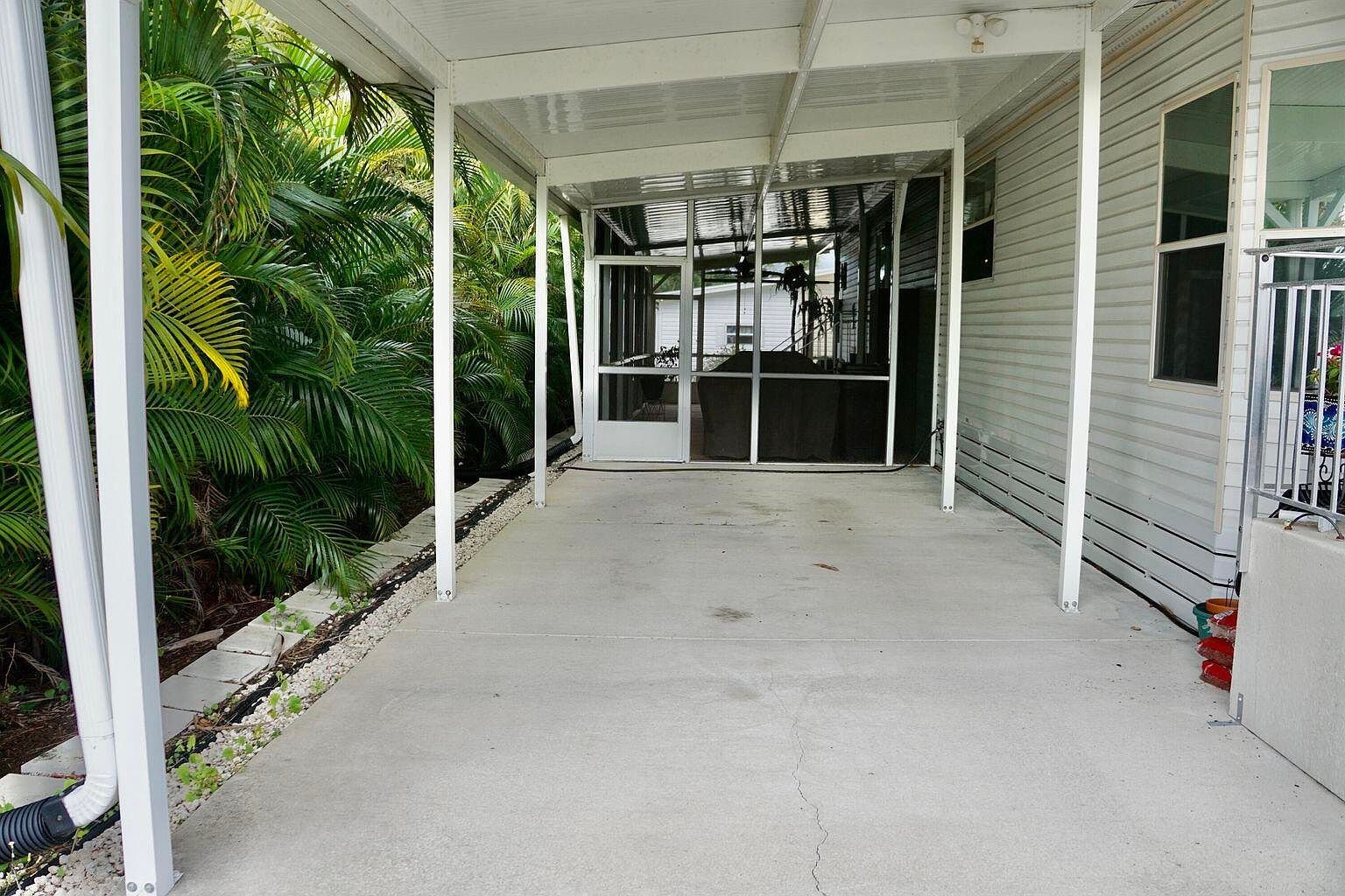 8 Andalusia Ln Pt Saint Lucie, FL 34952 - Thumbnail 5