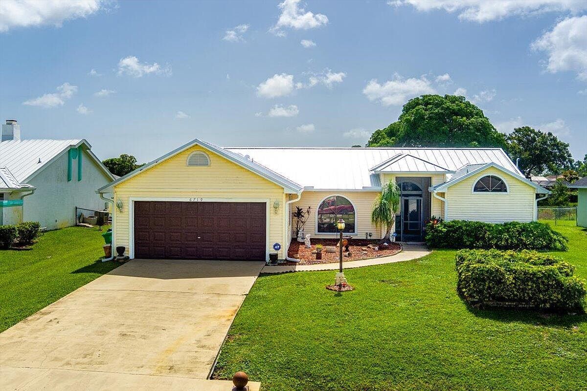 6719 NW Dorothy St Port Saint Lucie, FL 34983 - Thumbnail 5