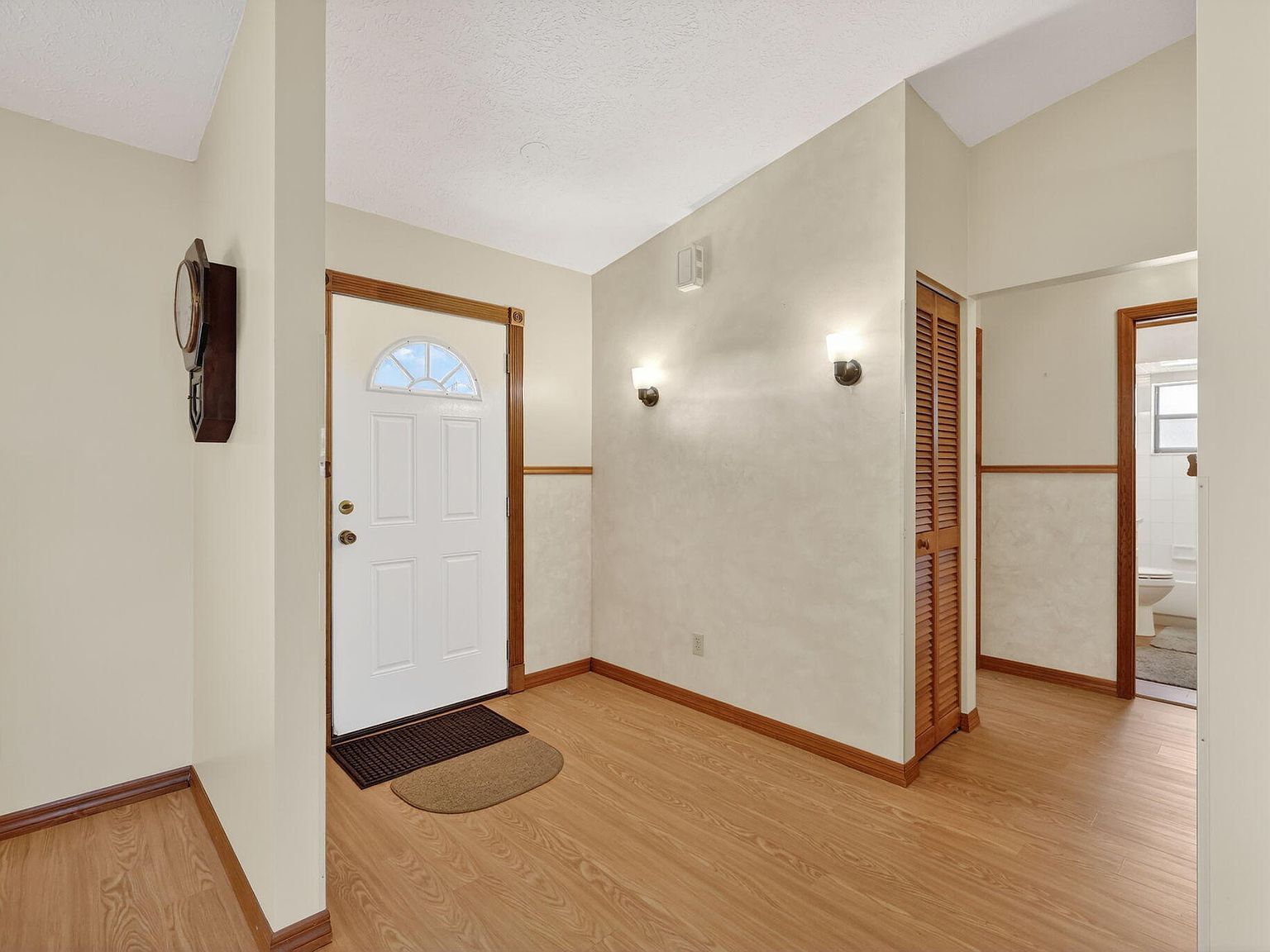 2477 SW Chestnut Ln Port Saint Lucie, FL 34953 - Thumbnail 5