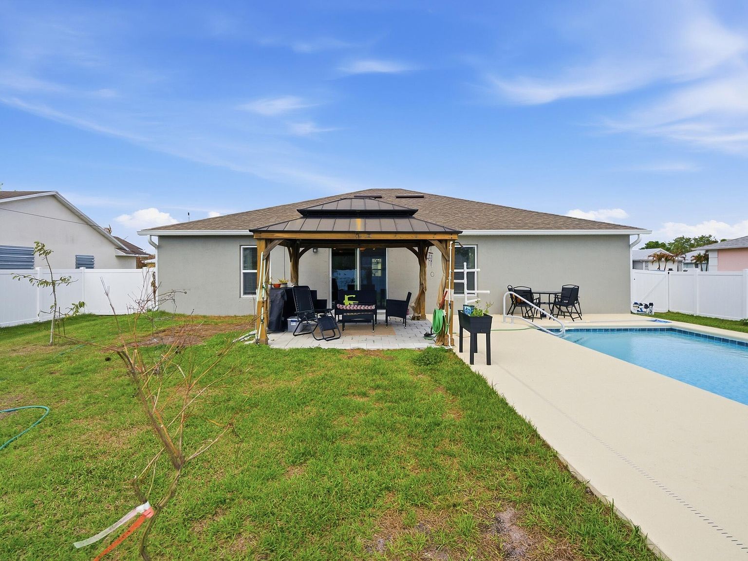 684 SE Crescent Ave Port Saint Lucie, FL 34984 - Thumbnail 5