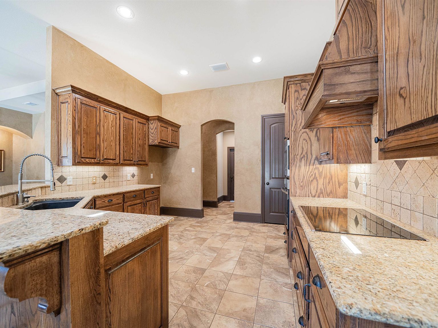 170 Kayla Ln Longview, TX 75602 - Thumbnail 5