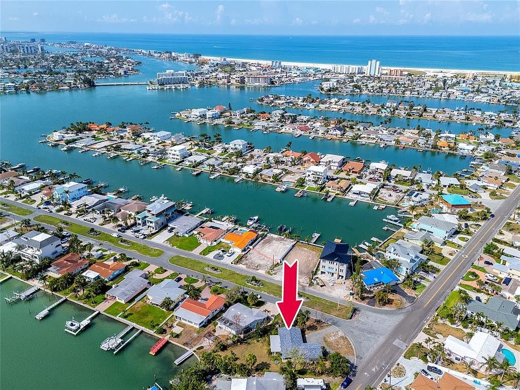 11465 7th St E Treasure Island, FL 33706 - Thumbnail 5