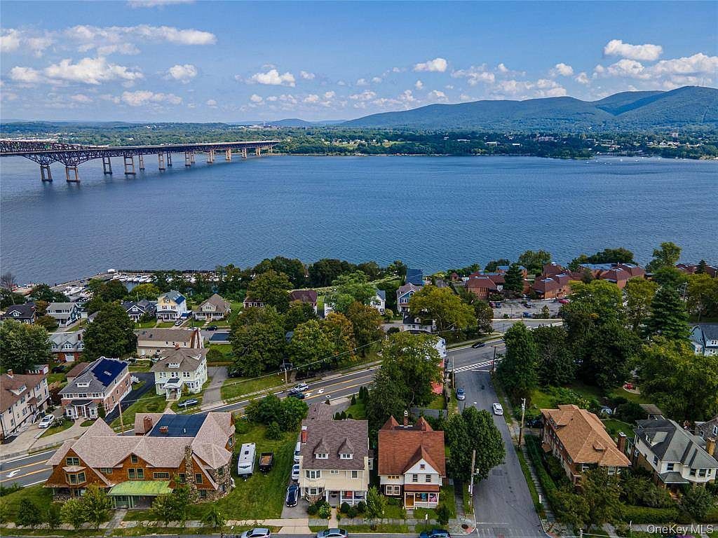 6 Leroy Pl Newburgh, NY 12550 - Thumbnail 5