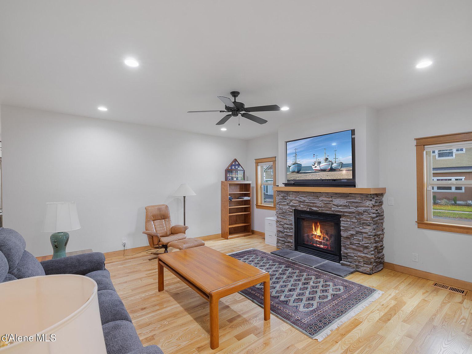 4083 W Shoreview Ln Coeur D Alene, ID 83814 - Thumbnail 5