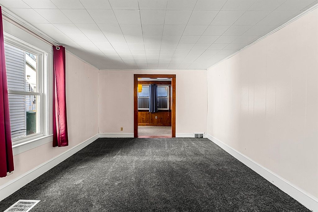 21 Chestnut St Woburn, MA 01801 - Thumbnail 5