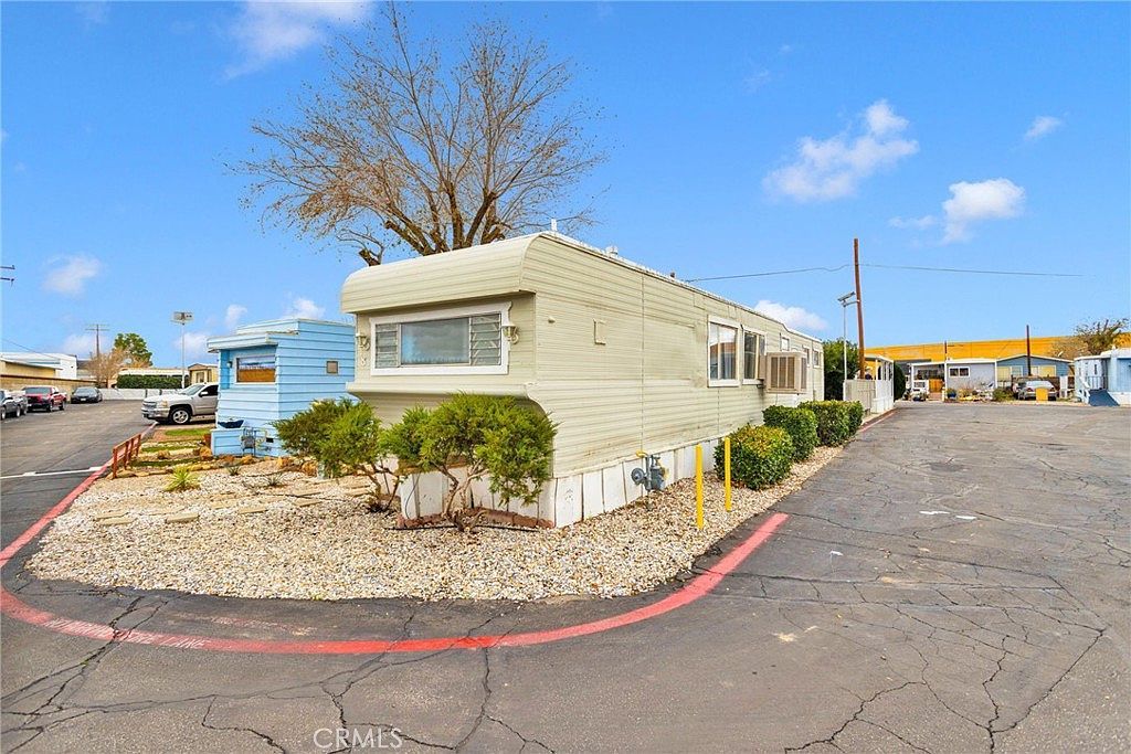 22325 Highway 18 SPACE 8 Apple Valley, CA 92307 - Thumbnail 5