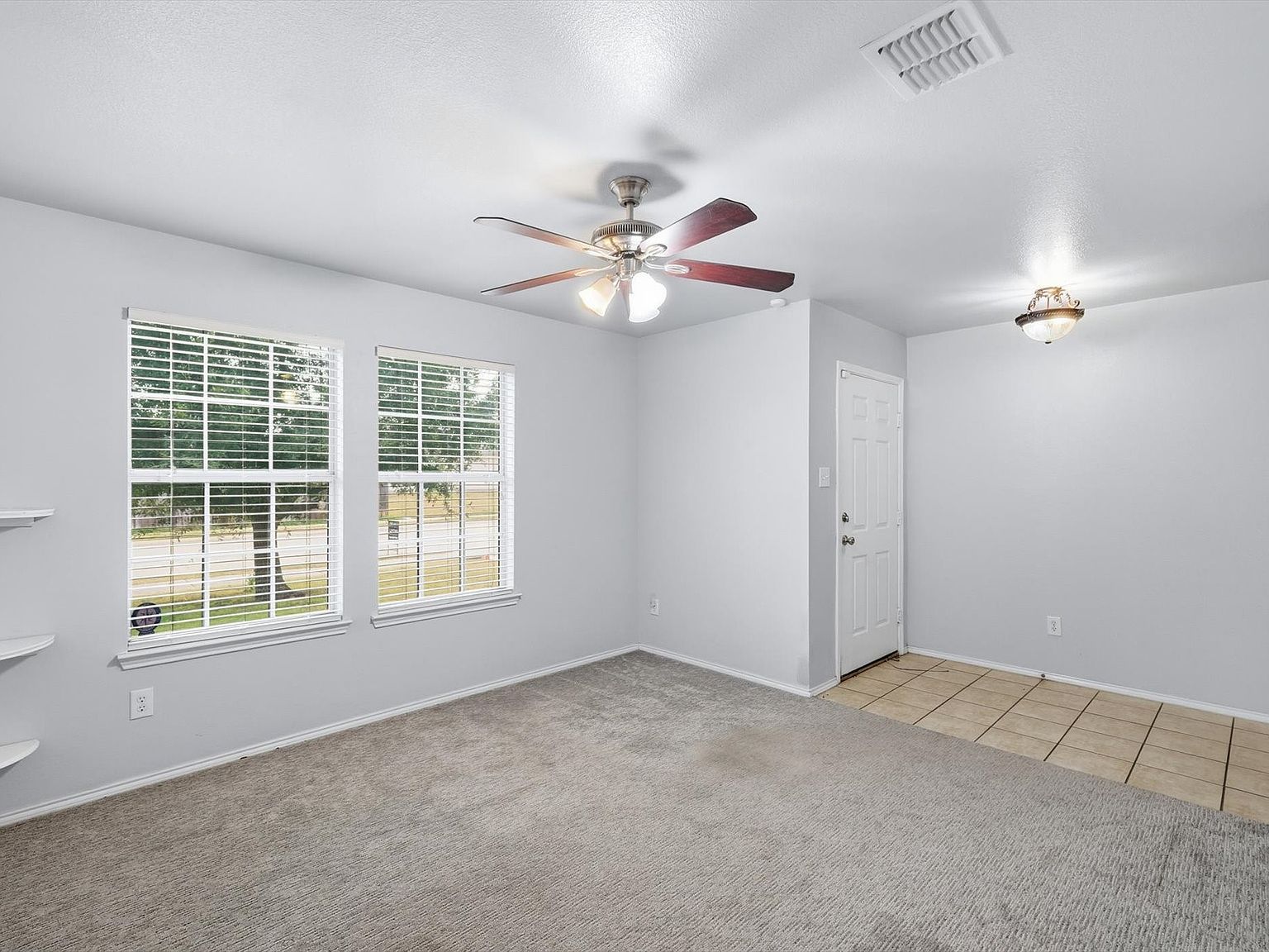 205 Broken Arrow Krum, TX 76249 - Thumbnail 5