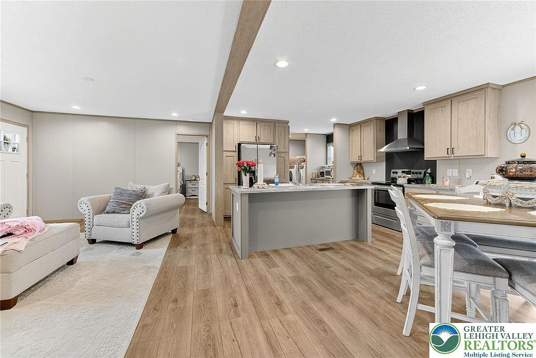 5742 Memorial Rd Germansville, PA 18053 - Thumbnail 5