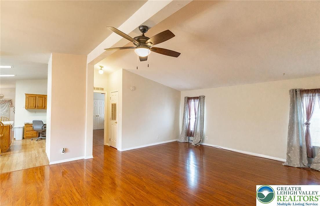 55 Sycamore Dr Bath, PA 18014 - Thumbnail 5