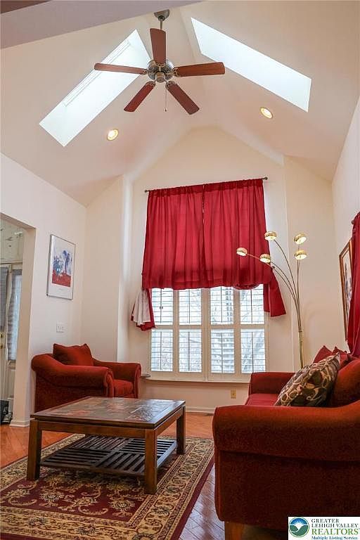 5129 Hemlock Ln Tamiment, PA 18371 - Thumbnail 5