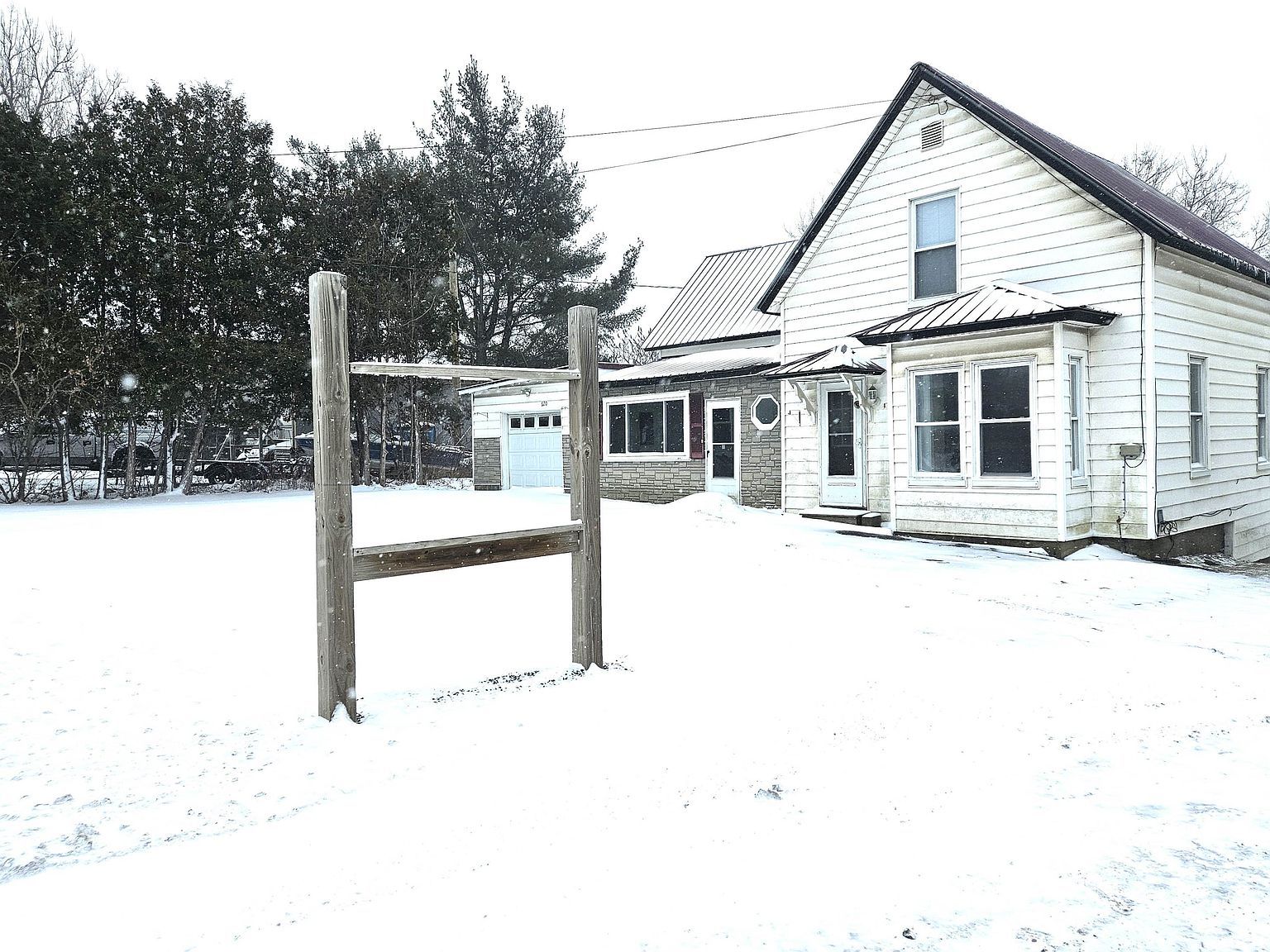 620 E Main St Newport, VT 05855 - Thumbnail 5