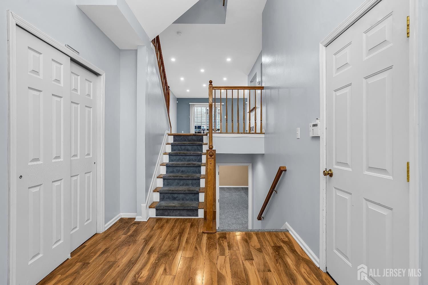 18 Bridgepointe Dr Laurence Harbor, NJ 08879 - Thumbnail 5