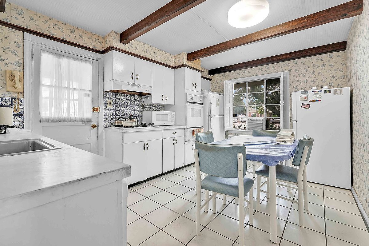 5012 Utopia Pkwy Flushing, NY 11365 - Thumbnail 5