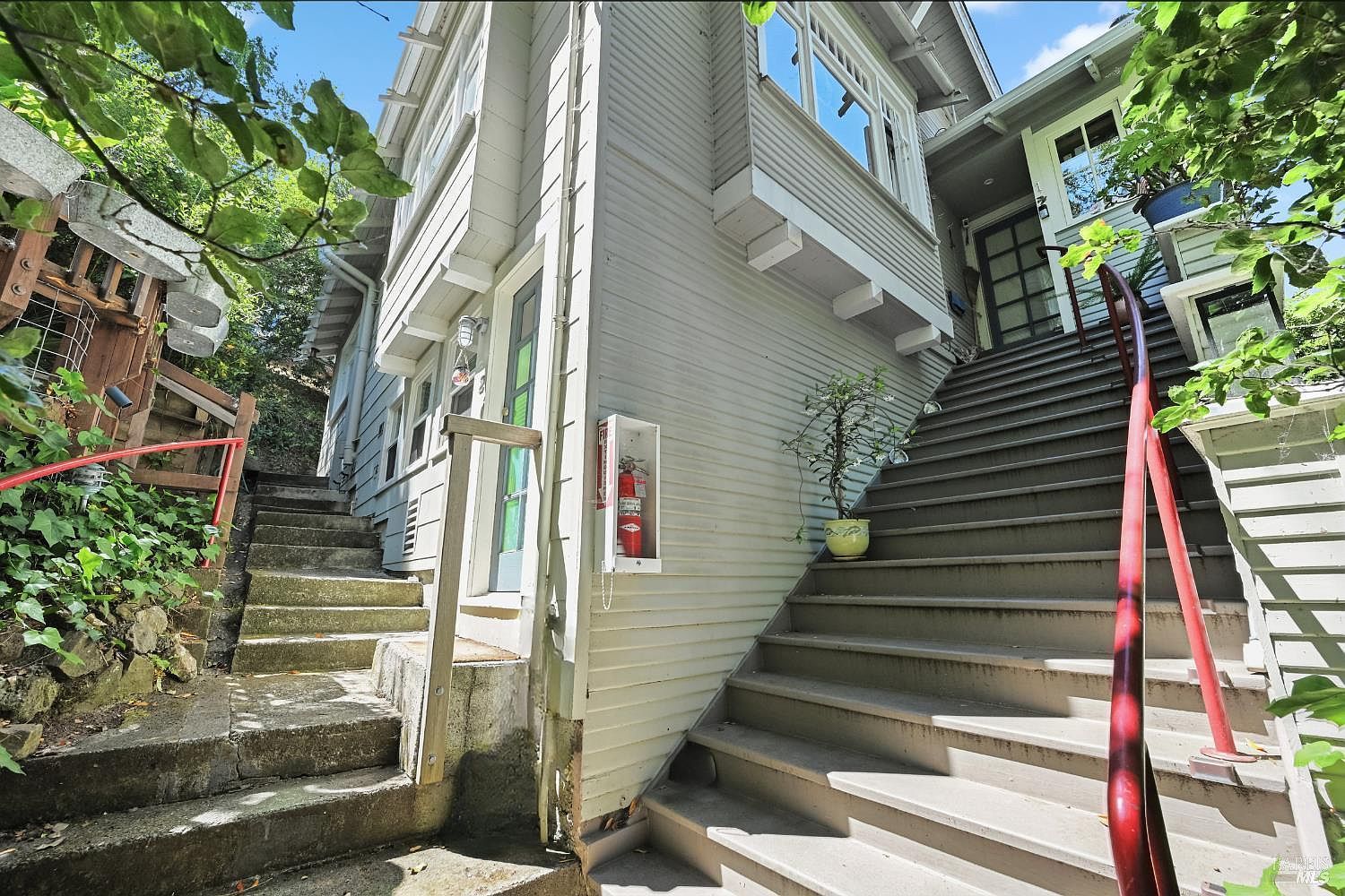 107 Stadium Ave Mill Valley, CA 94941 - Thumbnail 5