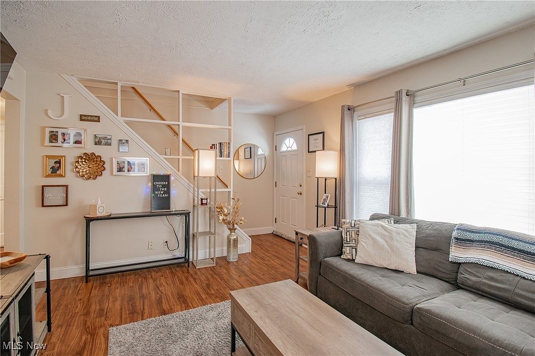 2370 Schubert St Cuyahoga Falls, OH 44221 - Thumbnail 5