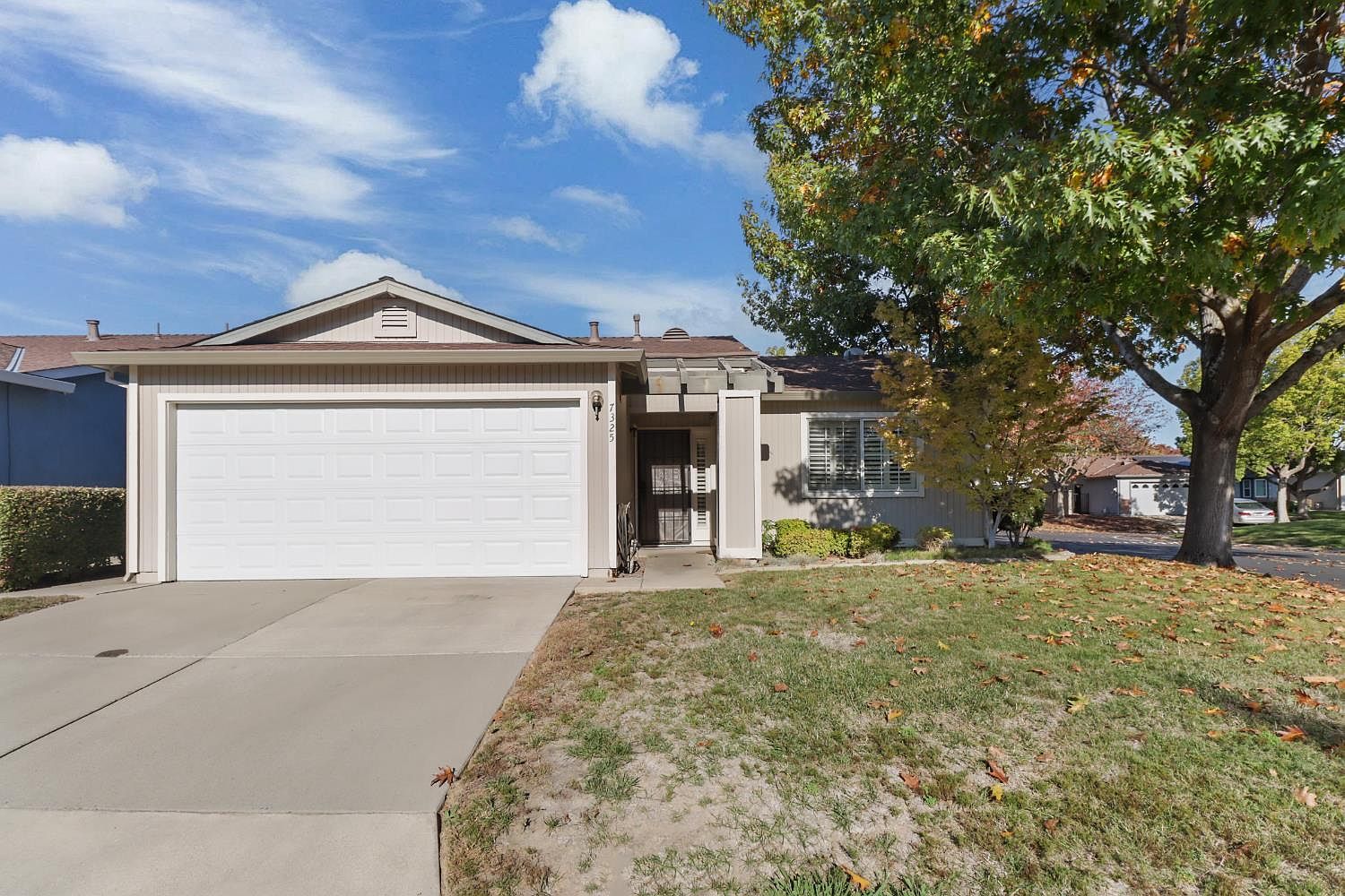 7325 Sunsilver Ln Sacramento, CA 95828 - Thumbnail 5