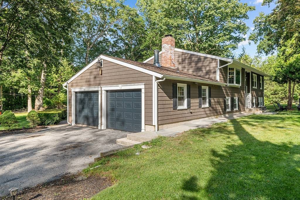 2 Hawthorne Rd Coventry, RI 02816 - Thumbnail 5